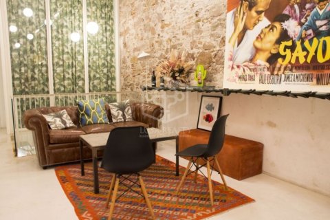 Apartamento de 3 dormitorios en venta en Barcelona, Cataluña, Spain № 937 - foto 18