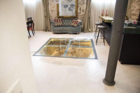 Apartamento de 3 dormitorios en venta en Barcelona, Cataluña, Spain № 937 - foto 22