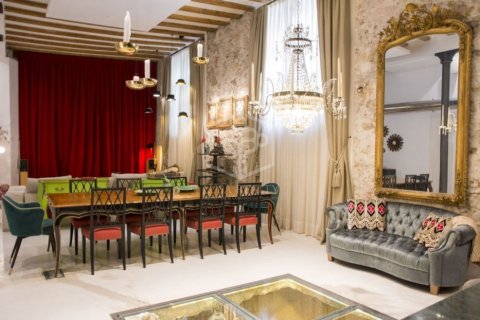 Apartamento de 3 dormitorios en venta en Barcelona, Cataluña, Spain № 937 - foto 15