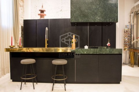 Apartamento de 3 dormitorios en venta en Barcelona, Cataluña, Spain № 937 - foto 9