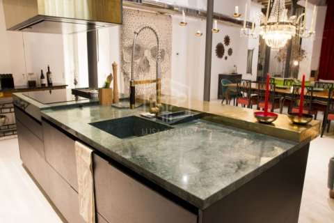 Apartamento de 3 dormitorios en venta en Barcelona, Cataluña, Spain № 937 - foto 13