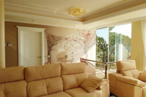 Villa de 4 dormitorios en venta en Calonge, Gerona, Cataluña, Spain № 938 - foto 9