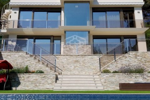Villa de 4 dormitorios en venta en Calonge, Gerona, Cataluña, Spain № 938 - foto 3