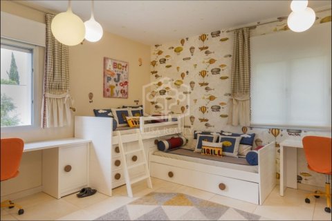 Villa de 4 dormitorios en venta en Sant Andreu de Llavaneres, Barcelona, Cataluña, Spain № 940 - foto 21