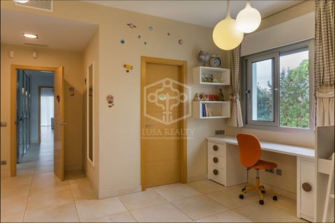 Villa de 4 dormitorios en venta en Sant Andreu de Llavaneres, Barcelona, Cataluña, Spain № 940 - foto 22
