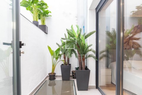 Villa de 3 dormitorios en venta en Esplugues de Llobregat, Barcelona, Cataluña, Spain № 6281 - foto 26