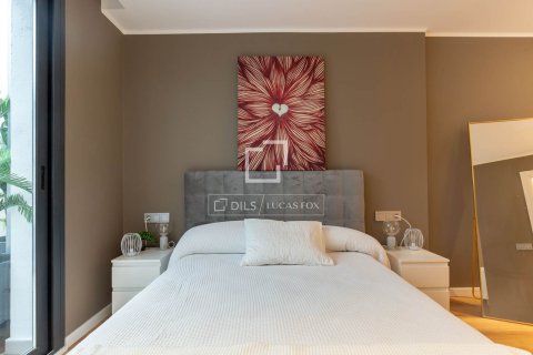 Villa de 3 dormitorios en venta en Esplugues de Llobregat, Barcelona, Cataluña, Spain № 6281 - foto 22