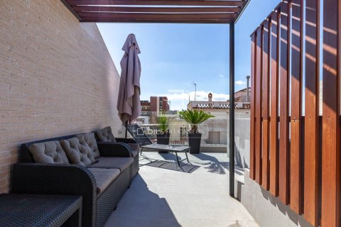 Villa de 3 dormitorios en venta en Esplugues de Llobregat, Barcelona, Cataluña, Spain № 6281 - foto 7