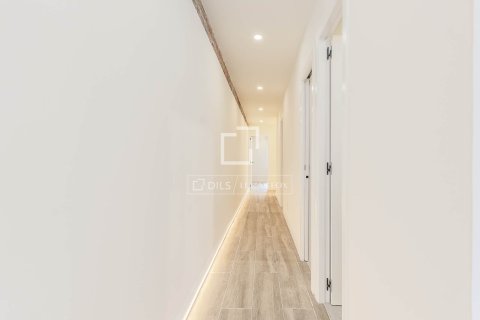 Купить квартиру в Барселона, Испания с 2 спальни, 75м², № 6285 - фото 14