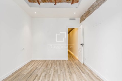 Купить квартиру в Барселона, Испания с 2 спальни, 75м², № 6285 - фото 17