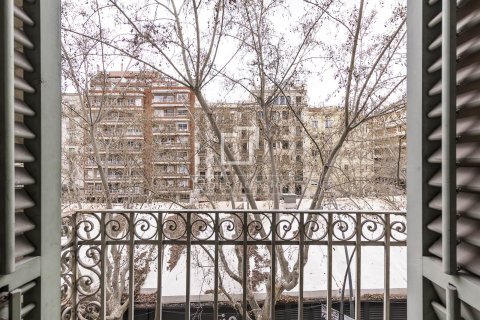Купить квартиру в Барселона, Испания с 2 спальни, 75м², № 6285 - фото 29