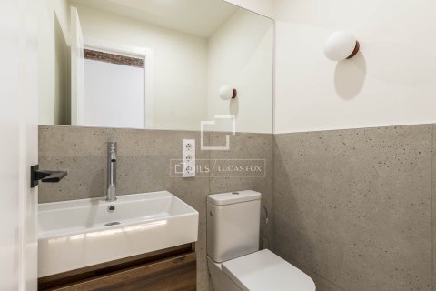 Купить квартиру в Барселона, Испания с 2 спальни, 75м², № 6285 - фото 12