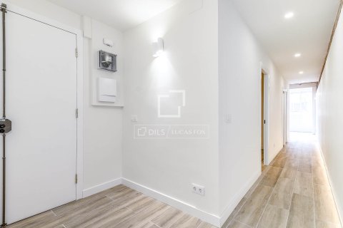 Купить квартиру в Барселона, Испания с 2 спальни, 75м², № 6285 - фото 28