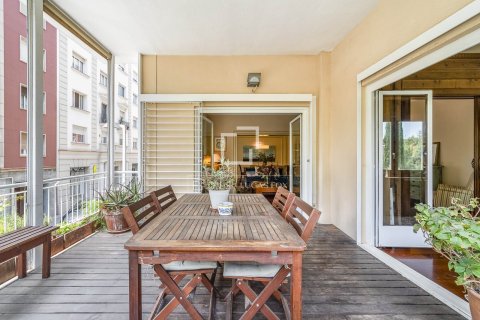 Apartamento de 6 dormitorios en venta en Barcelona, Cataluña, Spain № 6284 - foto 29