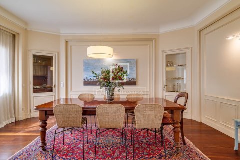 Apartamento de 6 dormitorios en venta en Barcelona, Cataluña, Spain № 6284 - foto 8