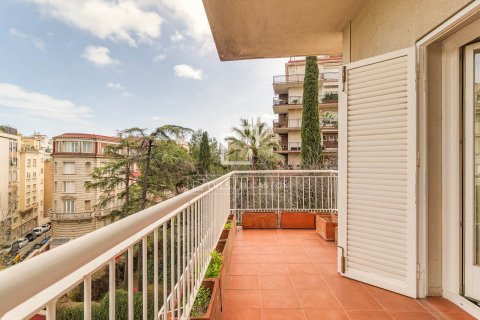 Apartamento de 6 dormitorios en venta en Barcelona, Cataluña, Spain № 6284 - foto 22