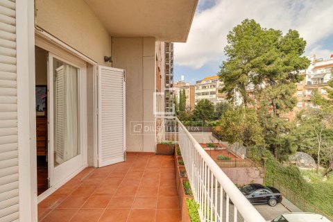 Apartamento de 6 dormitorios en venta en Barcelona, Cataluña, Spain № 6284 - foto 24