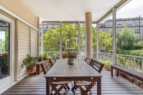 Apartamento de 6 dormitorios en venta en Barcelona, Cataluña, Spain № 6284 - foto 26