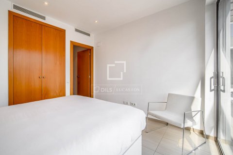 Купить пентхаус в Барселона, Испания с 2 спальни, 74м², № 8893 - фото 19
