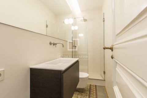 Купить квартиру в Барселона, Испания с 2 спальни, 110м², № 8890 - фото 4