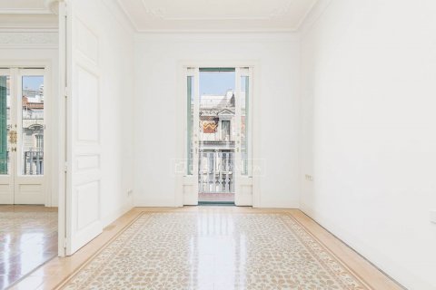 Купить квартиру в Барселона, Испания с 2 спальни, 110м², № 8890 - фото 26