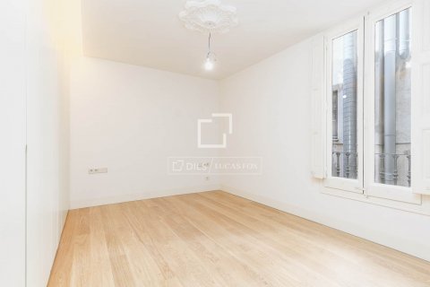 Купить квартиру в Барселона, Испания с 2 спальни, 110м², № 8890 - фото 5
