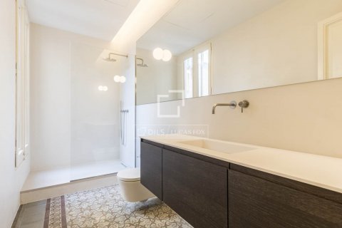 Купить квартиру в Барселона, Испания с 2 спальни, 110м², № 8890 - фото 11