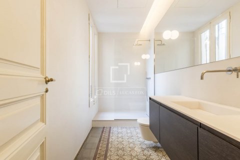Купить квартиру в Барселона, Испания с 2 спальни, 110м², № 8890 - фото 10