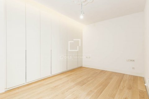 Купить квартиру в Барселона, Испания с 2 спальни, 110м², № 8890 - фото 8