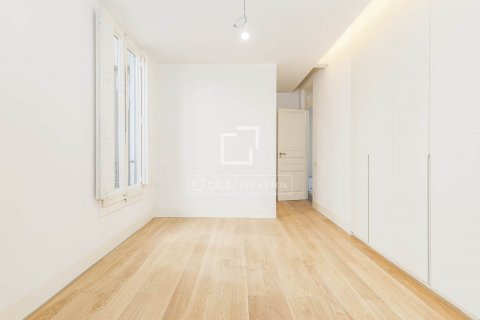 Купить квартиру в Барселона, Испания с 2 спальни, 110м², № 8890 - фото 12