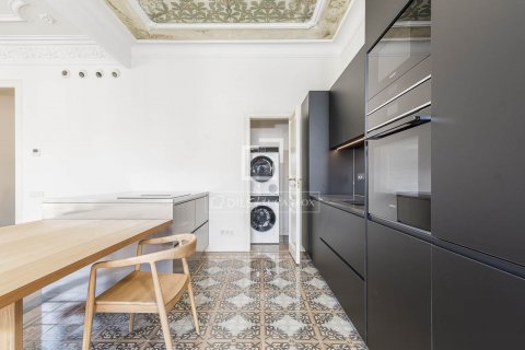 Купить квартиру в Барселона, Испания с 2 спальни, 110м², № 8890 - фото 18