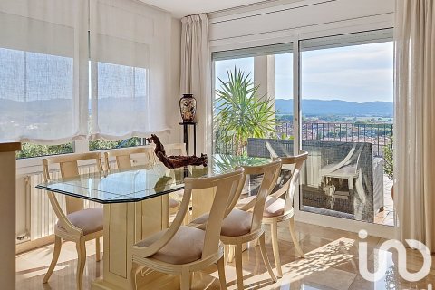 Купить дом в Ла Бисбаль Д'Эмпорда, Испания с 3 спальни, 269м², № 4824 - фото 2