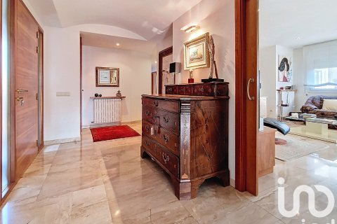Купить дом в Ла Бисбаль Д'Эмпорда, Испания с 3 спальни, 269м², № 4824 - фото 7