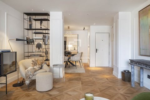 3 bedrooms apartment for sale in Barcelona, Catalonia, Spain № 8706 - photo 12