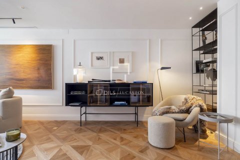 3 bedrooms apartment for sale in Barcelona, Catalonia, Spain № 8706 - photo 13
