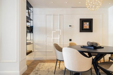 3 bedrooms apartment for sale in Barcelona, Catalonia, Spain № 8706 - photo 22