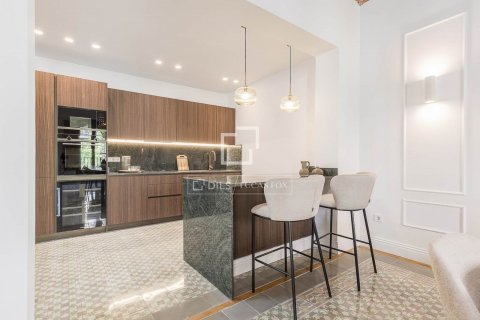 4 bedrooms apartment for sale in Barcelona, Catalonia, Spain № 8708 - photo 13