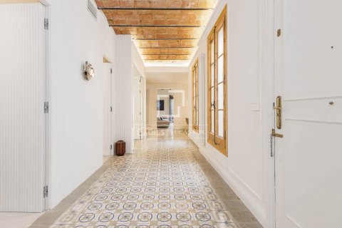 4 bedrooms apartment for sale in Barcelona, Catalonia, Spain № 8708 - photo 26