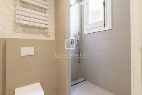 4 bedrooms apartment for sale in Barcelona, Catalonia, Spain № 8708 - photo 29