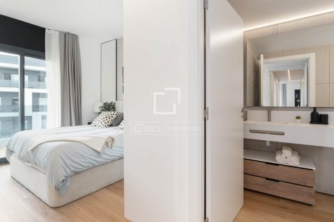 Ático de 4 dormitorios en venta en Barcelona, Cataluña, Spain № 8707 - foto 11