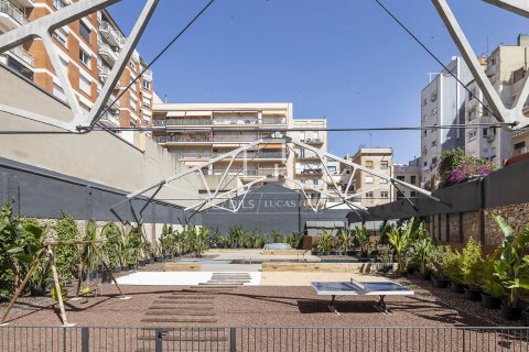 Apartamento de 2 dormitorios en alquiler en Barcelona, Cataluña, Spain № 8710 - foto 27