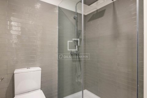 Apartamento de 2 dormitorios en alquiler en Barcelona, Cataluña, Spain № 8710 - foto 14