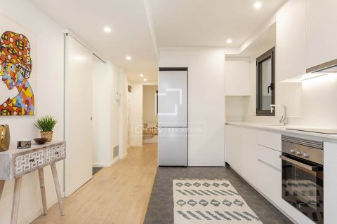 Apartamento de 2 dormitorios en alquiler en Barcelona, Cataluña, Spain № 8710 - foto 10