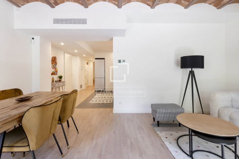 Apartamento de 2 dormitorios en alquiler en Barcelona, Cataluña, Spain № 8710 - foto 7
