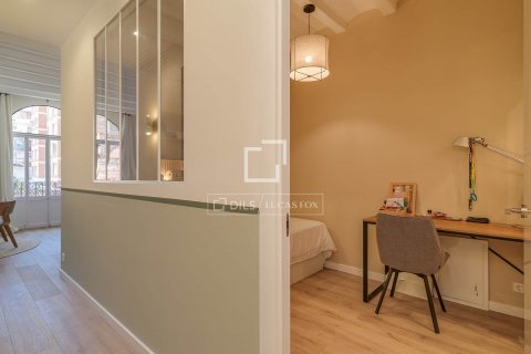 Снять в аренду квартиру в Барселона, Испания с 2 спальни, 56м², № 8705 - фото 6