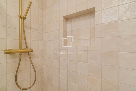 Снять в аренду квартиру в Барселона, Испания с 2 спальни, 56м², № 8705 - фото 13