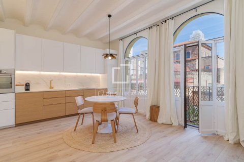 Снять в аренду квартиру в Барселона, Испания с 2 спальни, 56м², № 8705 - фото 3