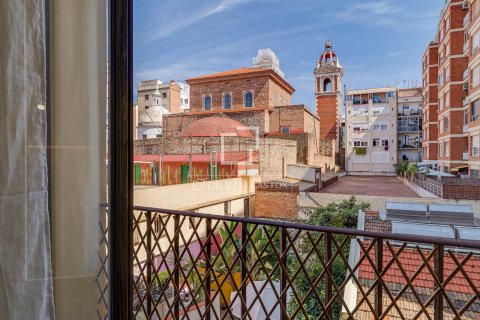 Снять в аренду квартиру в Барселона, Испания с 2 спальни, 56м², № 8705 - фото 21