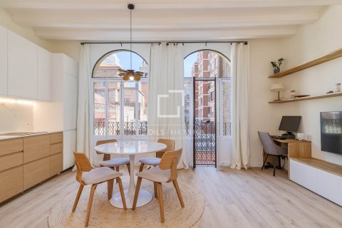 Apartamento de 2 dormitorios en alquiler en Barcelona, Cataluña, Spain № 8705