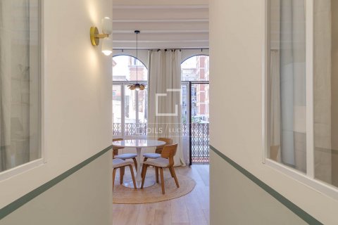 Снять в аренду квартиру в Барселона, Испания с 2 спальни, 56м², № 8705 - фото 14